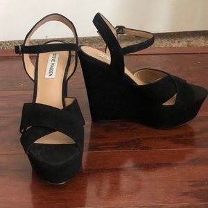 Black suede platform wedges - Steve Madden